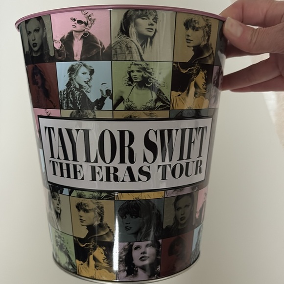 Taylor Swift AMC Pink Tin Popcorn Bucket and Cup - Picture 4 of 7